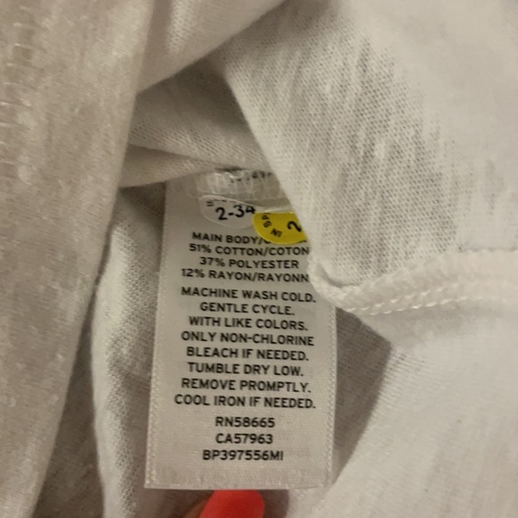 BP NORDSTROM OVERSIZED V T-shirt modern SOLID WHITE available in S and M - Picture 8 of 8